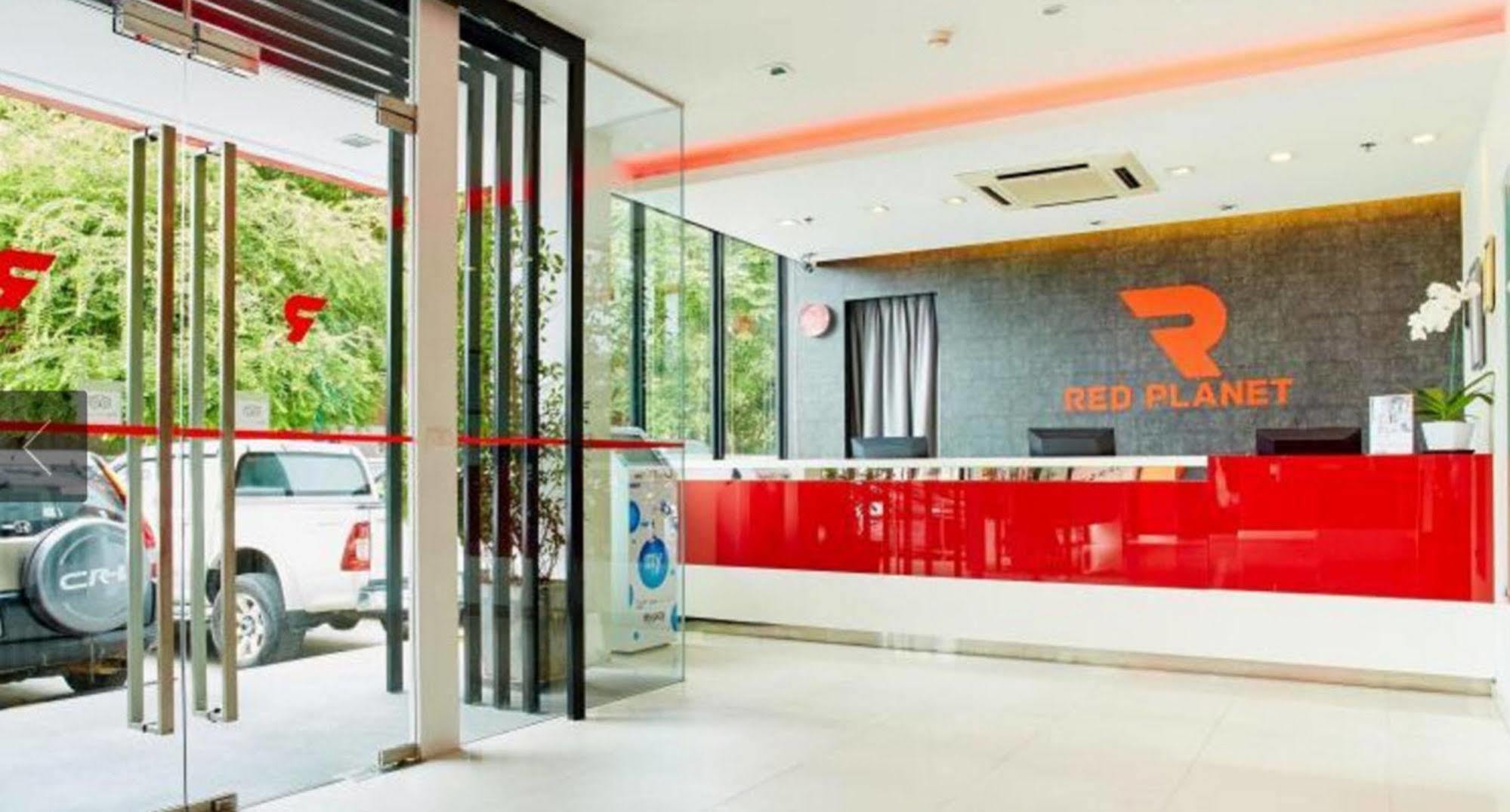 Hotel Red Planet Pattaya Sha Extra Plus Exterior foto